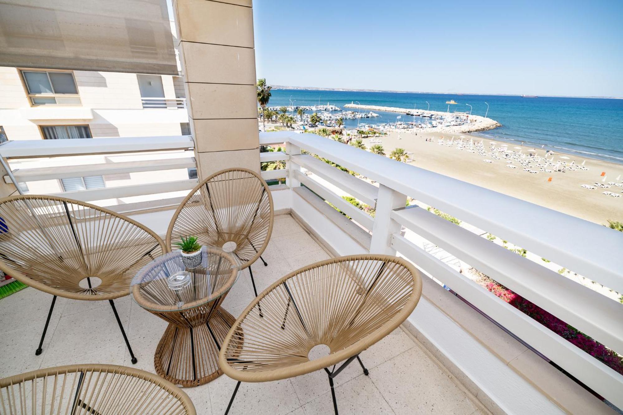 Lazuli Beachfront Sea View Ap144 Λάρνακα Εξωτερικό φωτογραφία